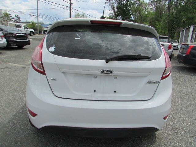Used 2015 Ford Fiesta SE FWD image 6