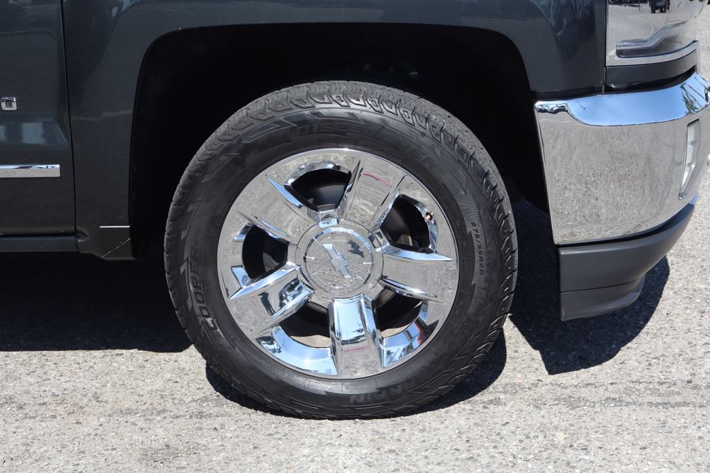Used 2017 Chevrolet Silverado 1500 LTZ w/ Sport Package AWD/4WD image 53