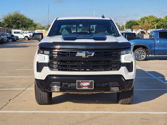 Used 2025 Chevrolet Silverado 1500 LT Trail Boss w/ Convenience Package II AWD/4WD image 9