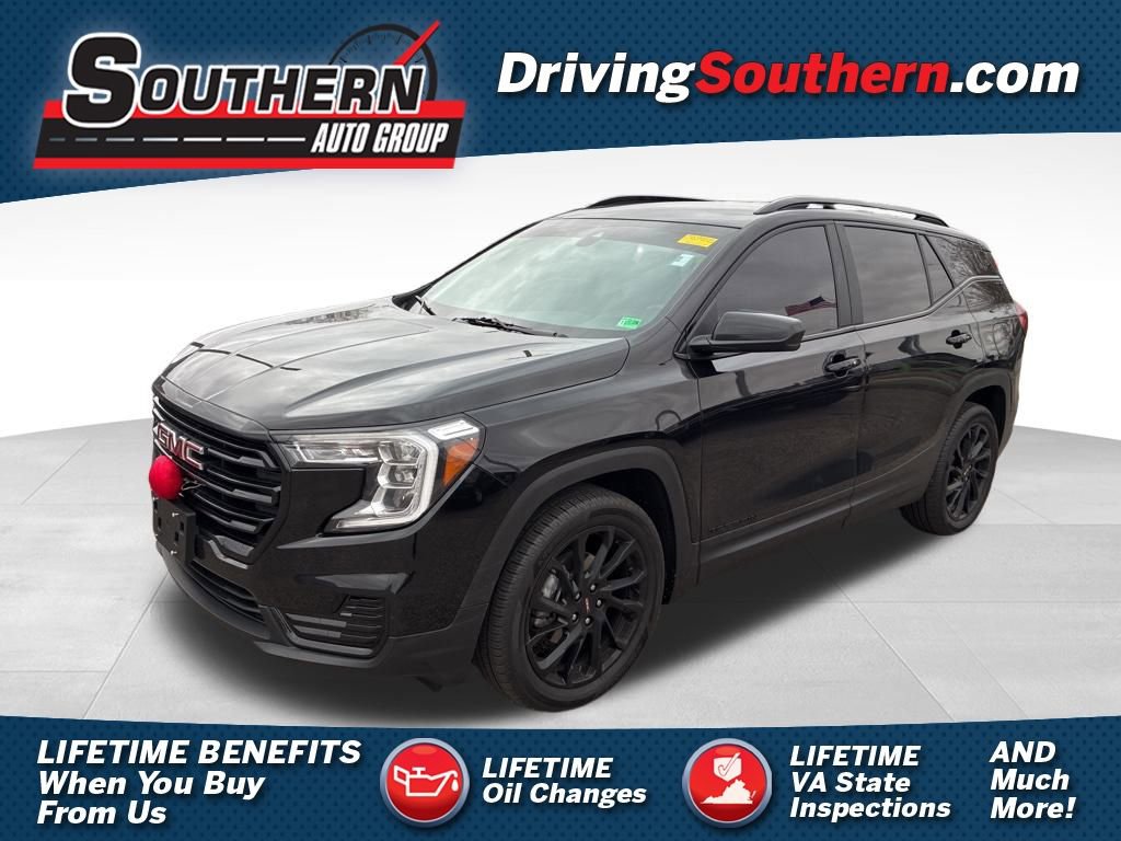 Used 2024 GMC Terrain SLE w/ Driver Convenience Package image 1