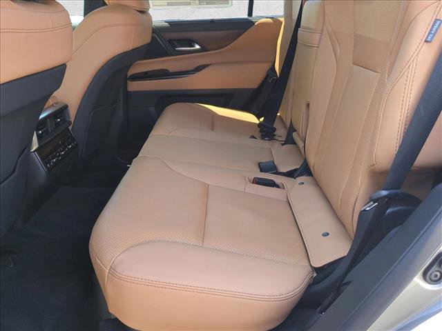 New 2026 Lexus LX 600 4WD w/ Luxury Package image 15