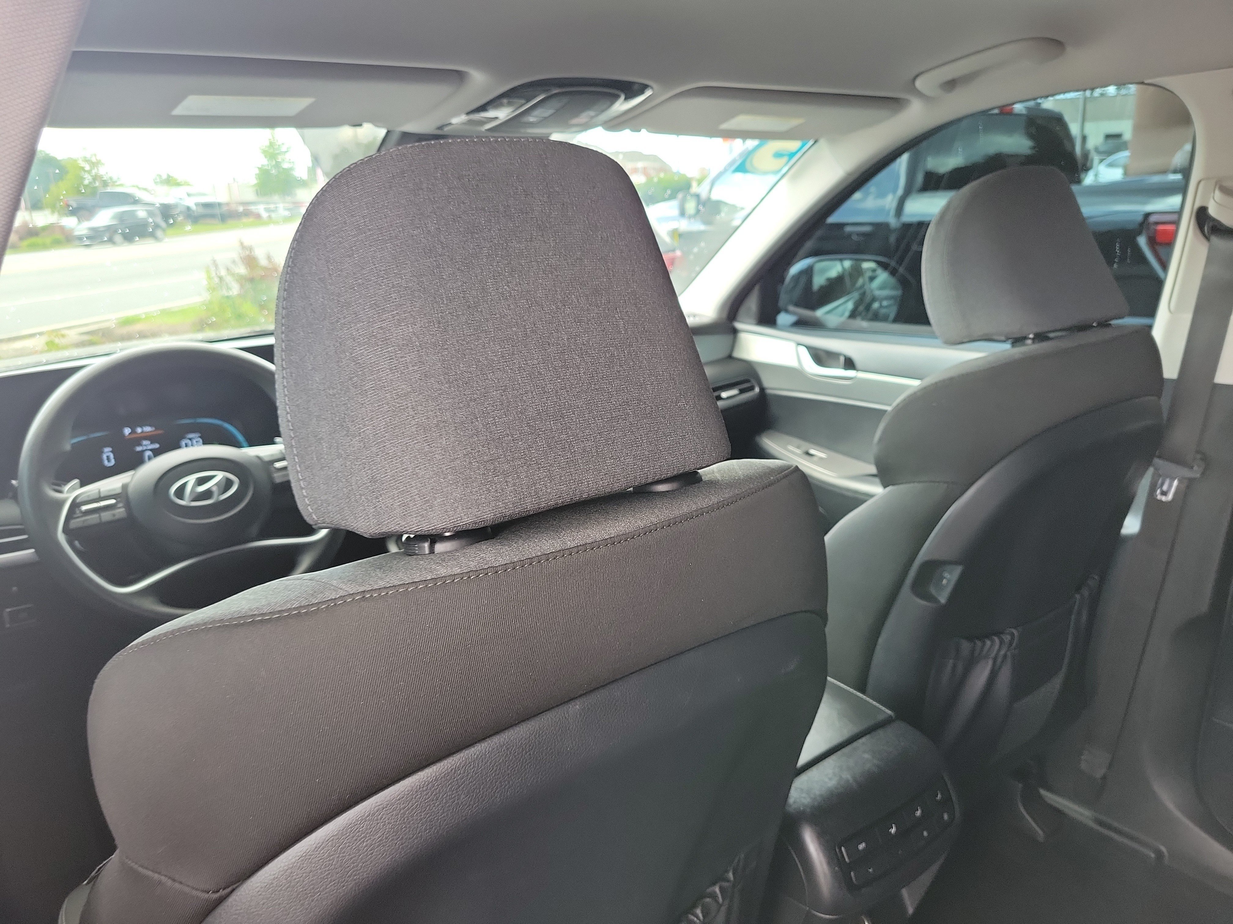 Used 2023 Hyundai Palisade SE AWD/4WD image 12