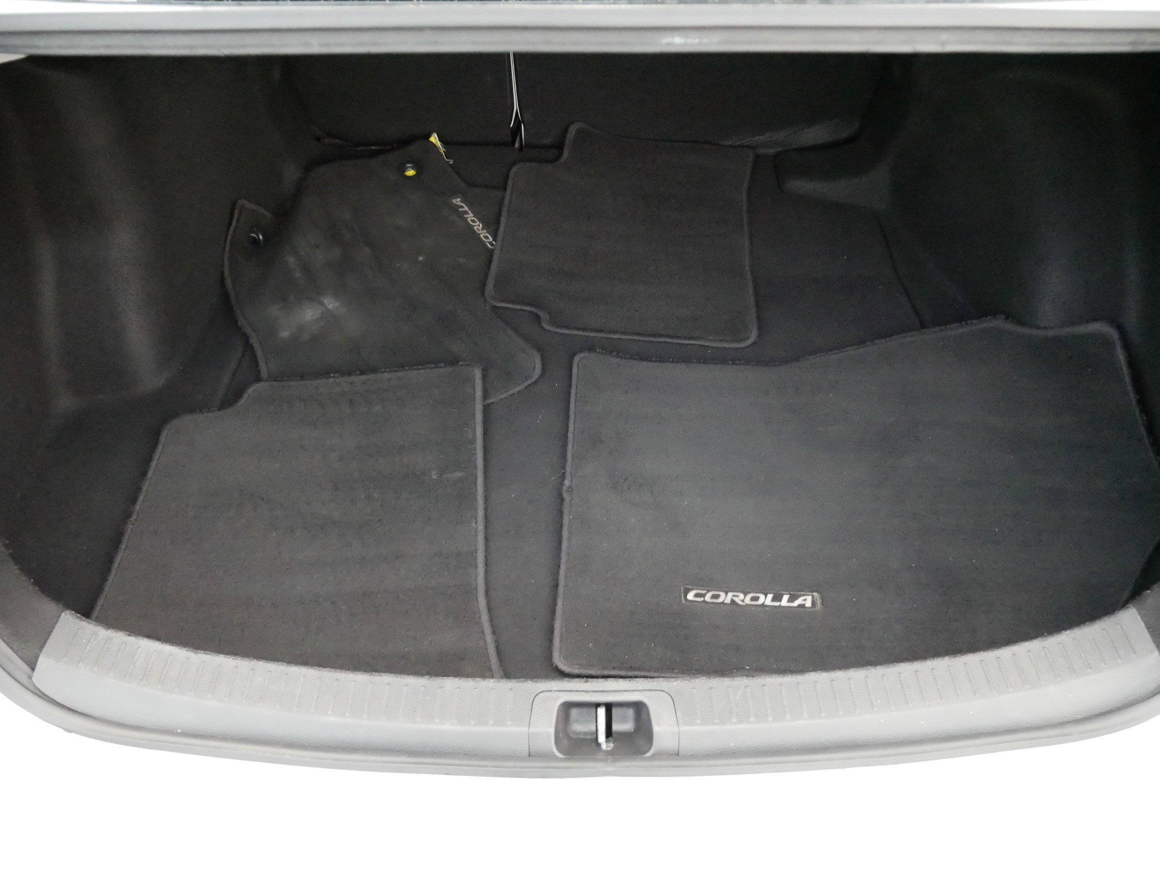 Certified 2022 Toyota Corolla LE image 18