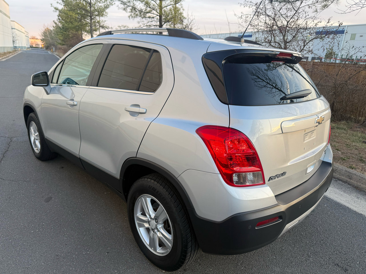 Used 2016 Chevrolet Trax LT w/ LT Convenience Package image 3