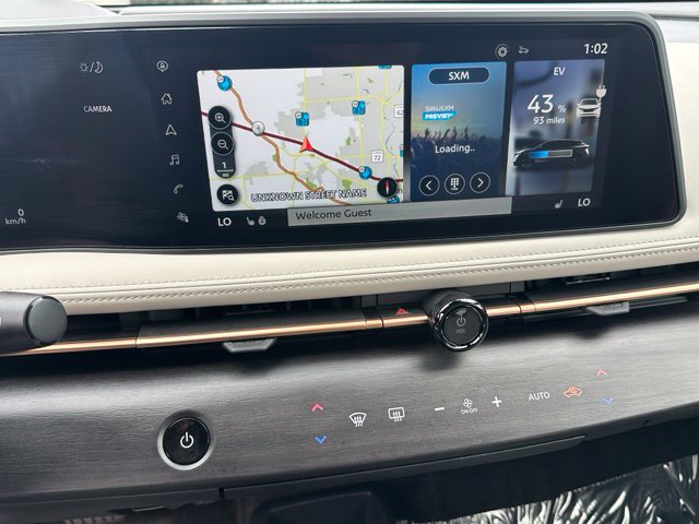 Used 2025 Nissan Ariya AWD image 23