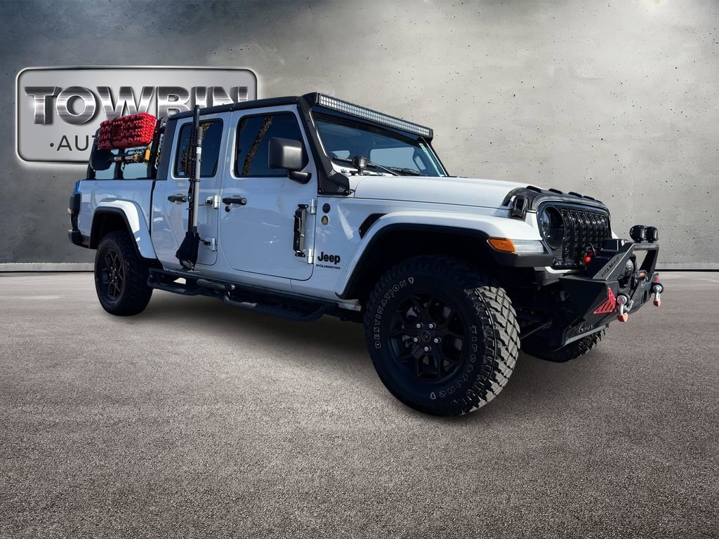 Used 2025 Jeep Gladiator Willys image 2