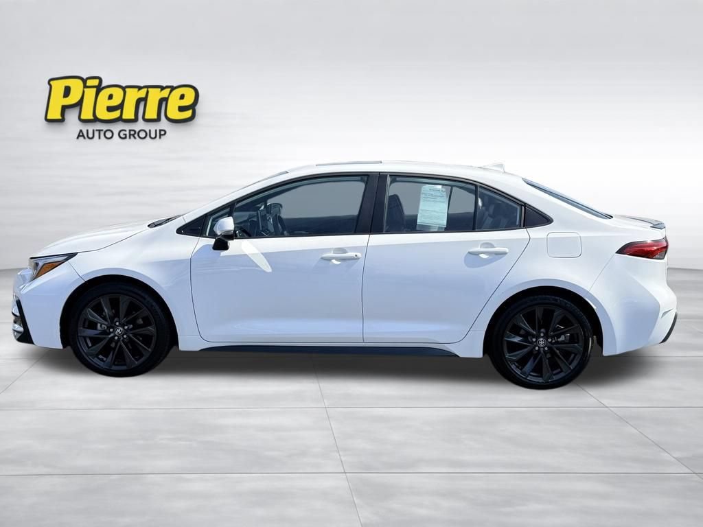 Used 2024 Toyota Corolla XSE FWD image 4