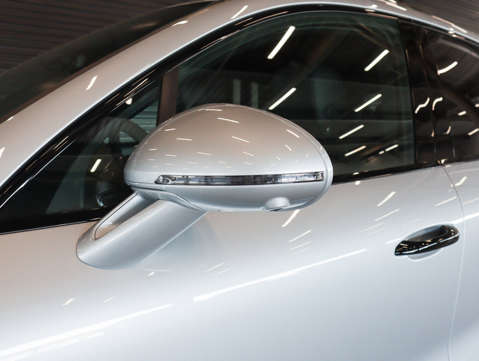 Used 2025 Porsche Macan image 28