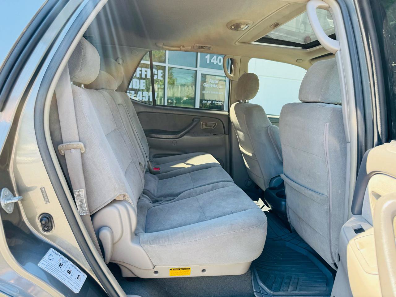 Used 2006 Toyota Sequoia SR5 AWD/4WD image 38