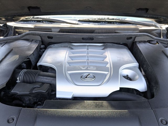 Used 2015 Lexus LX 570 4WD w/ Luxury Package image 27