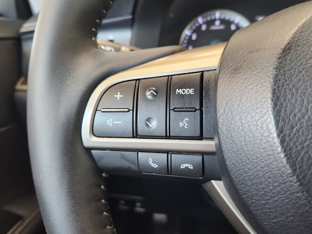 Used 2016 Lexus ES 350 w/ Luxury Package w/Wood Trim FWD image 28
