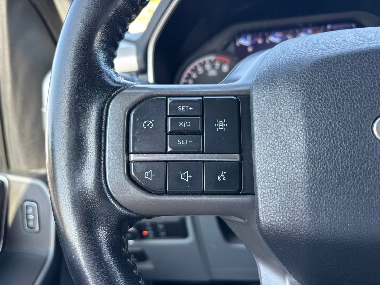 Used 2021 Ford F150 XLT w/ Equipment Group 301A Mid AWD/4WD image 25