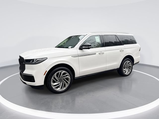 New 2027 Lincoln Navigator Reserve AWD/4WD image 1