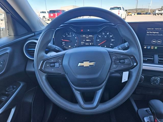 Used 2025 Chevrolet Trax LS image 14