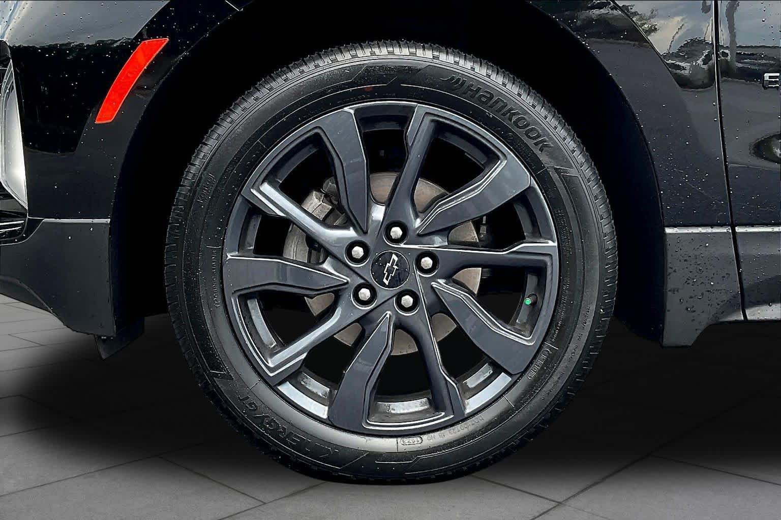 Used 2024 Chevrolet Equinox RS FWD image 21