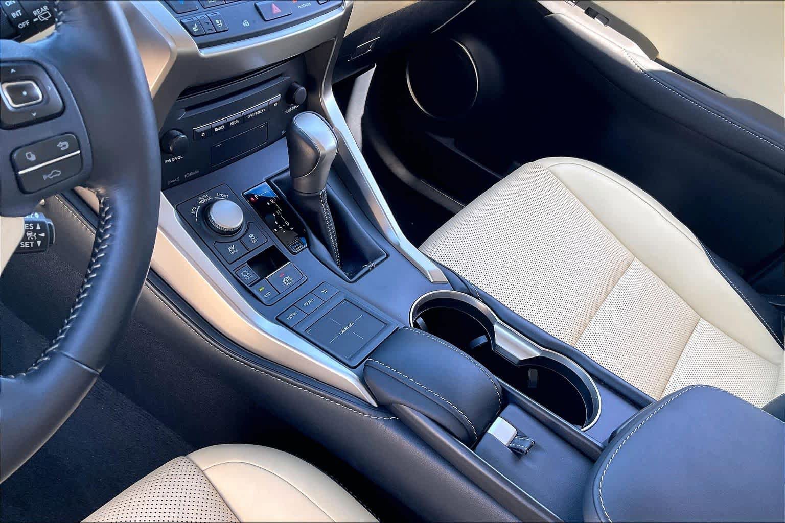 Used 2016 Lexus NX 300h FWD w/ Luxury Package image 14