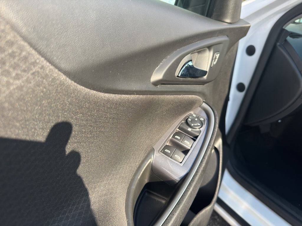 Used 2024 Chevrolet Malibu LT image 9