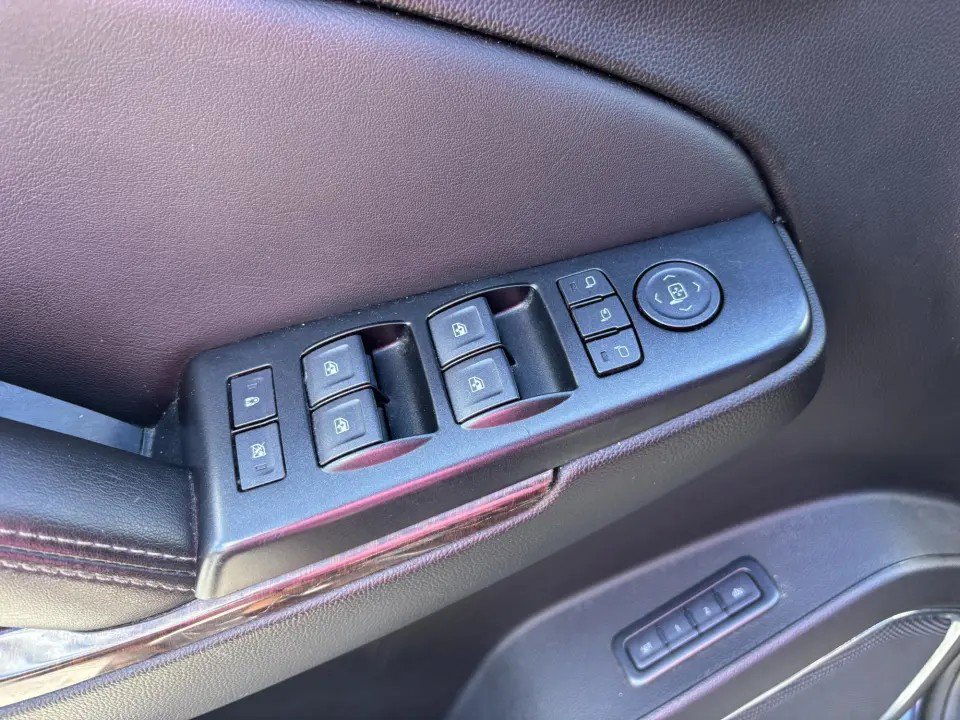 Used 2019 GMC Yukon XL SLT AWD/4WD image 33