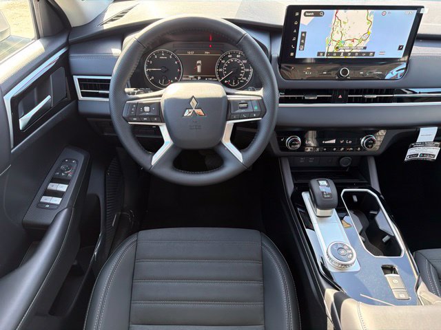 New 2026 Mitsubishi Outlander SE FWD image 19