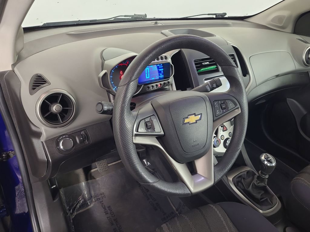 Used 2013 Chevrolet Sonic LT image 12