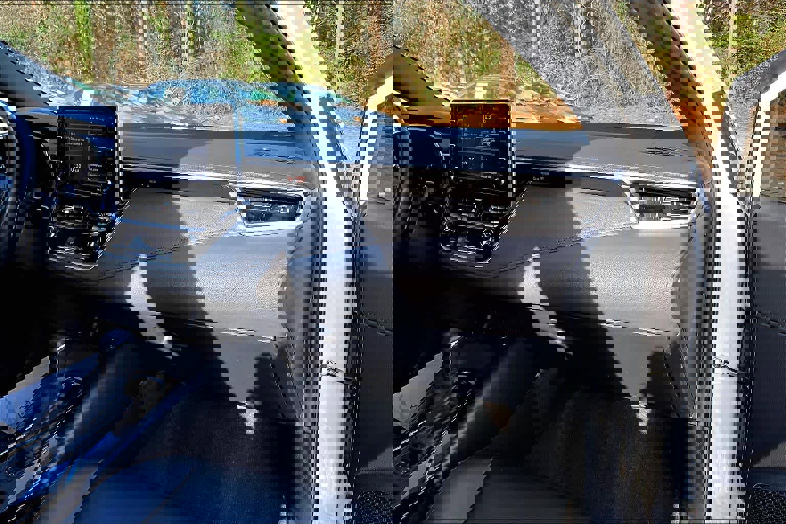 Used 2020 Toyota Corolla XSE image 18