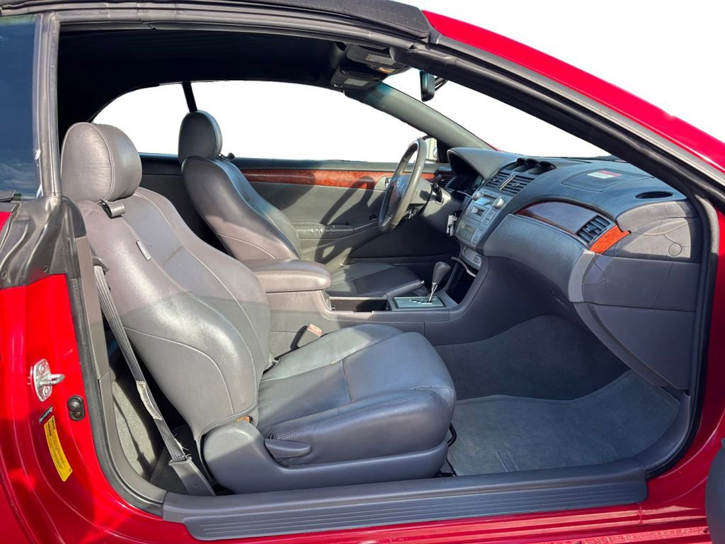 Used 2006 Toyota Solara Convertible image 21