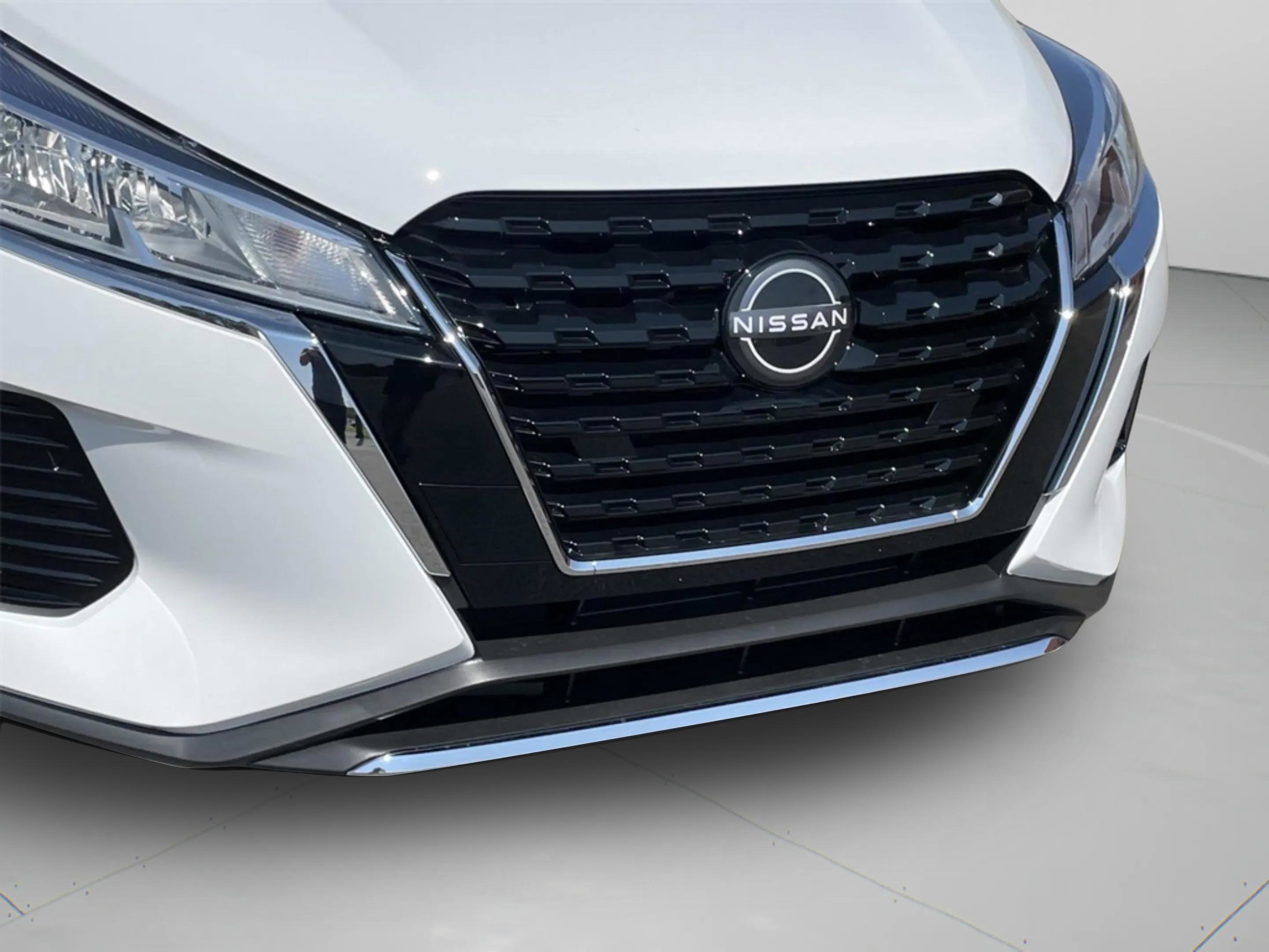 New 2025 Nissan Kicks Play S image 30