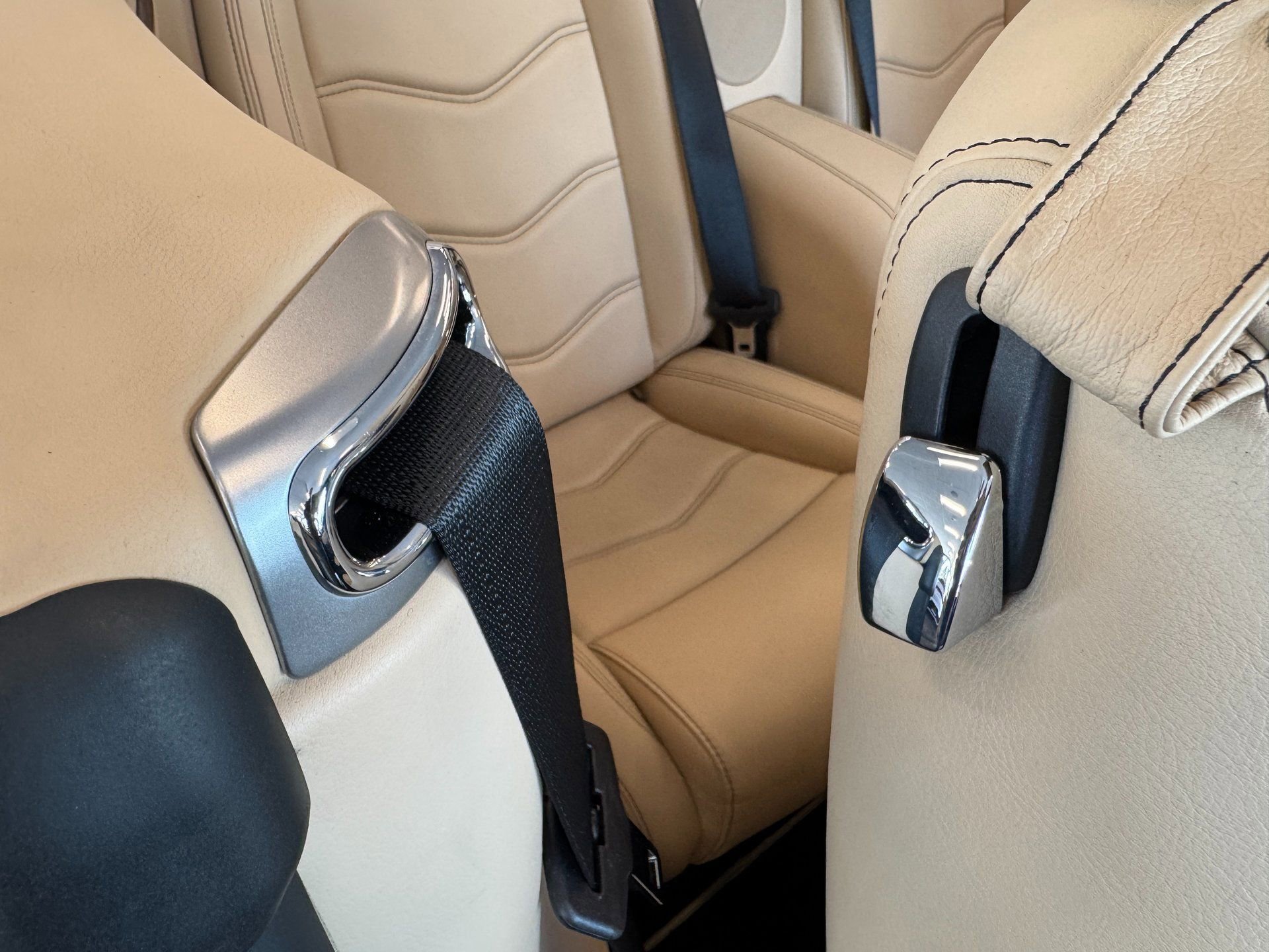 Used 2014 Maserati GranTurismo Convertible image 47