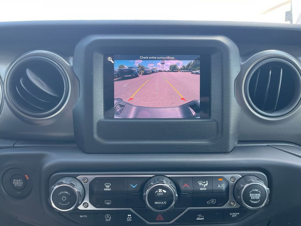 Used 2023 Jeep Gladiator Sport image 18