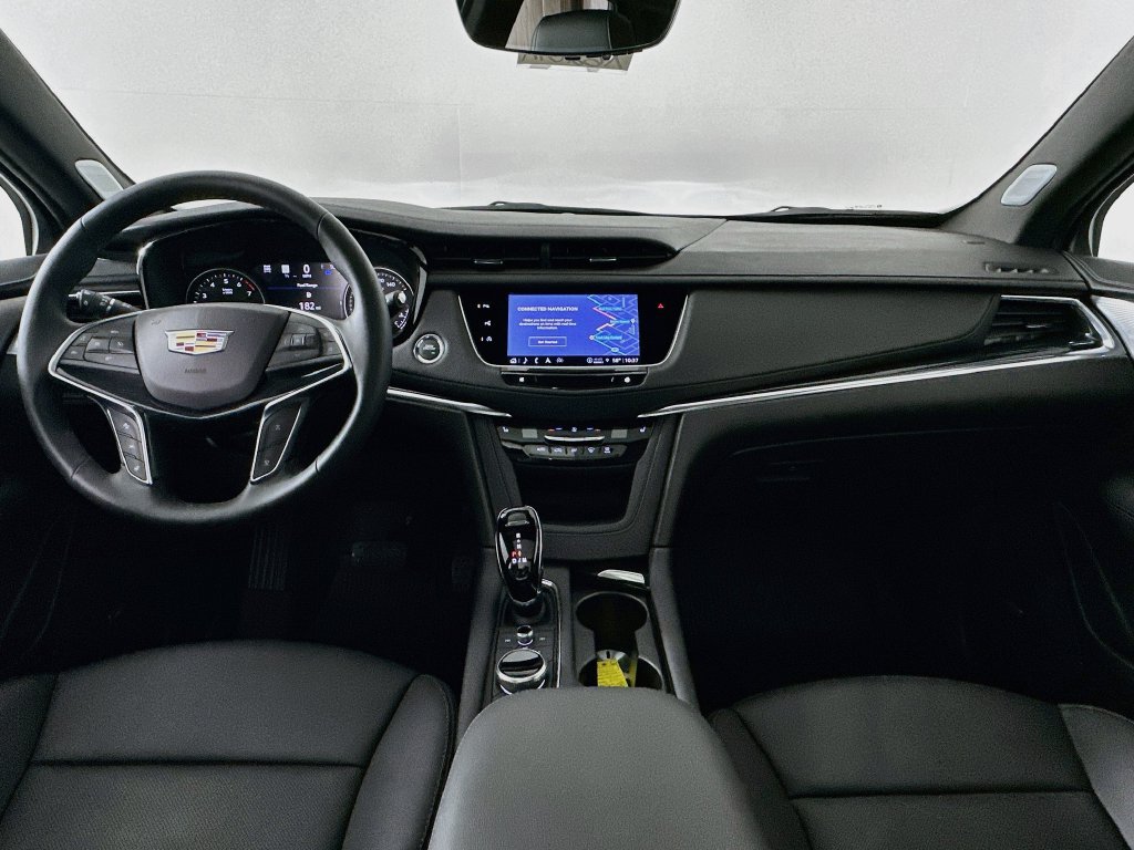 New 2026 Cadillac XT5 Premium Luxury w/ LPO, Floor Liner Package AWD/4WD image 29