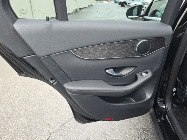 Used 2022 Mercedes-Benz GLC 300 4MATIC w/ Premium Package Lite image 20