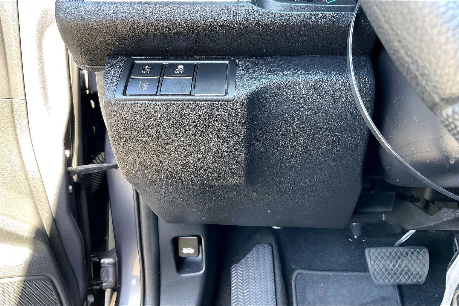 Used 2019 Honda Civic LX image 32