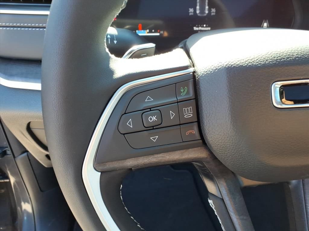 New 2025 Jeep Grand Cherokee Limited image 16