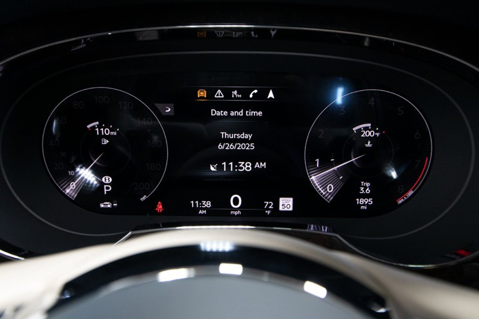 Used 2023 Bentley Bentayga Extended Wheelbase image 27