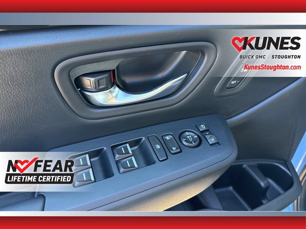 Used 2025 Honda Pilot TrailSport image 19