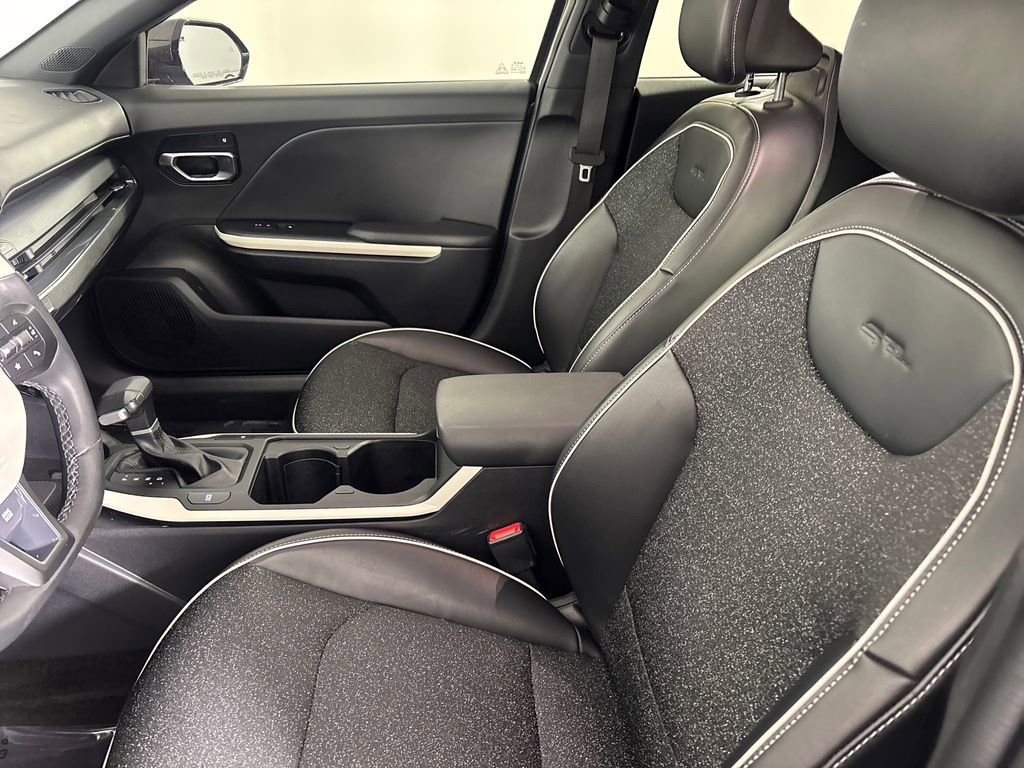 Used 2025 Kia K4 GT-Line image 8