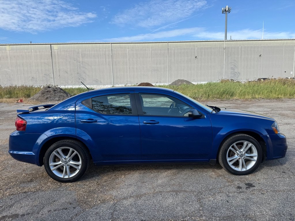 Used 2014 Dodge Avenger SE w/ Rallye Appearance Group FWD image 6