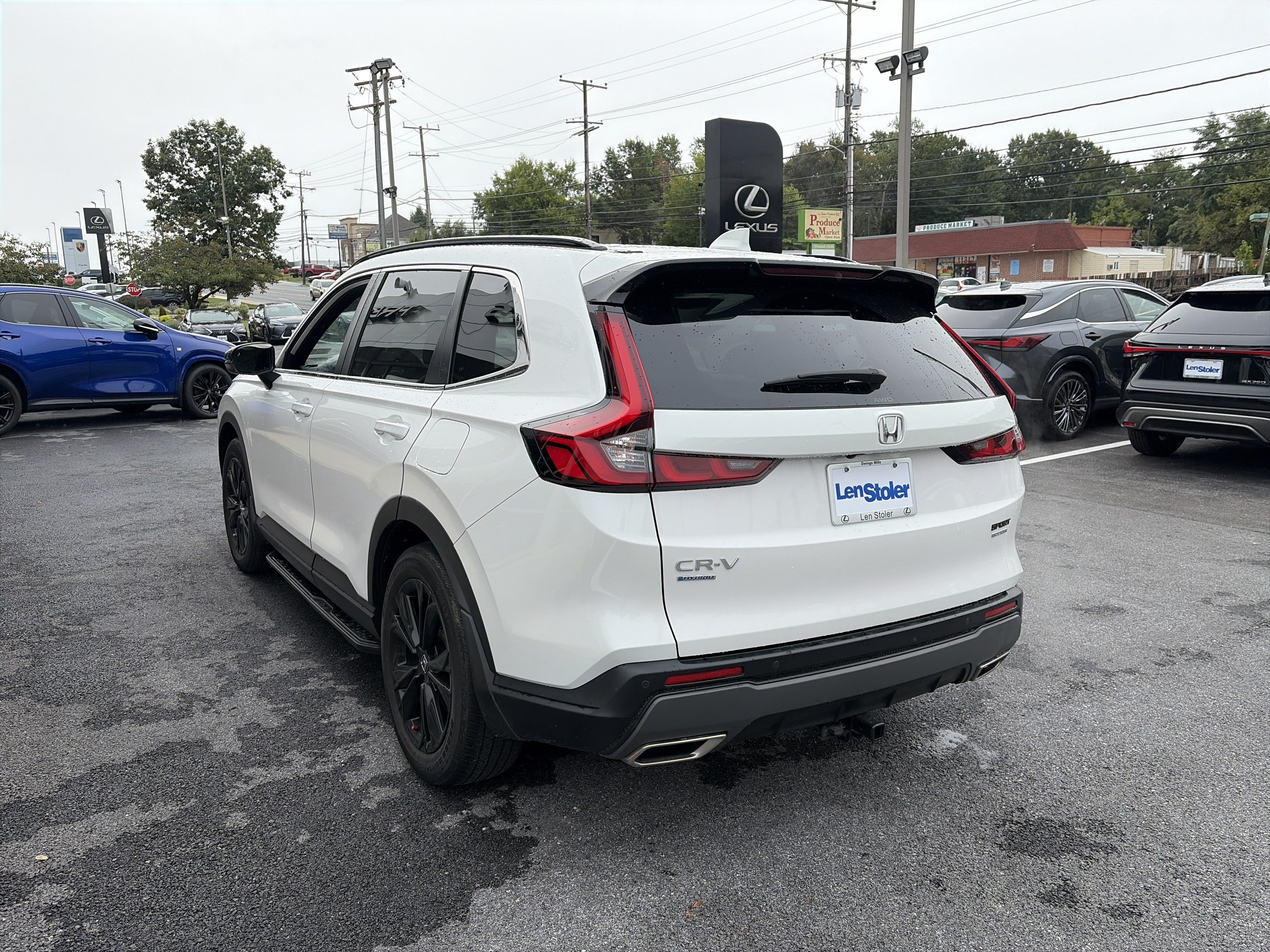 Used 2024 Honda CR-V Sport Touring image 3