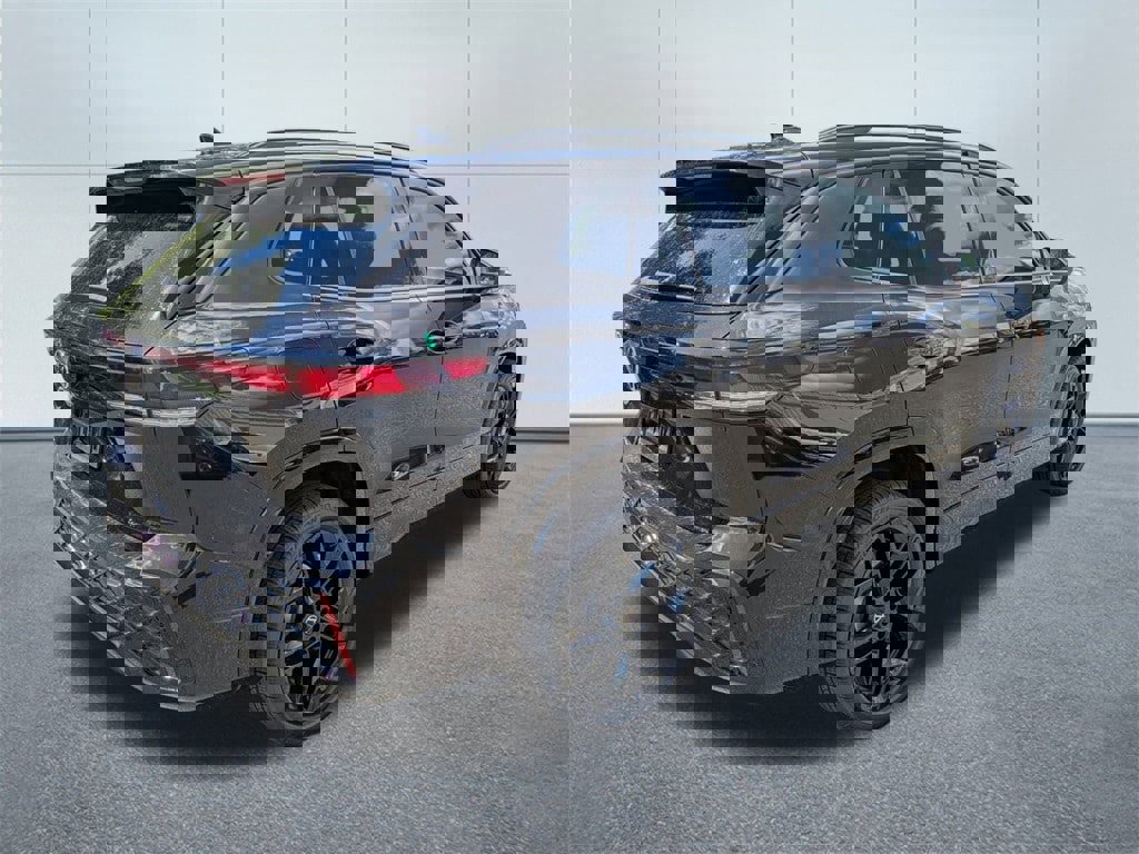 New 2025 Volkswagen Tiguan SE R-Line image 3