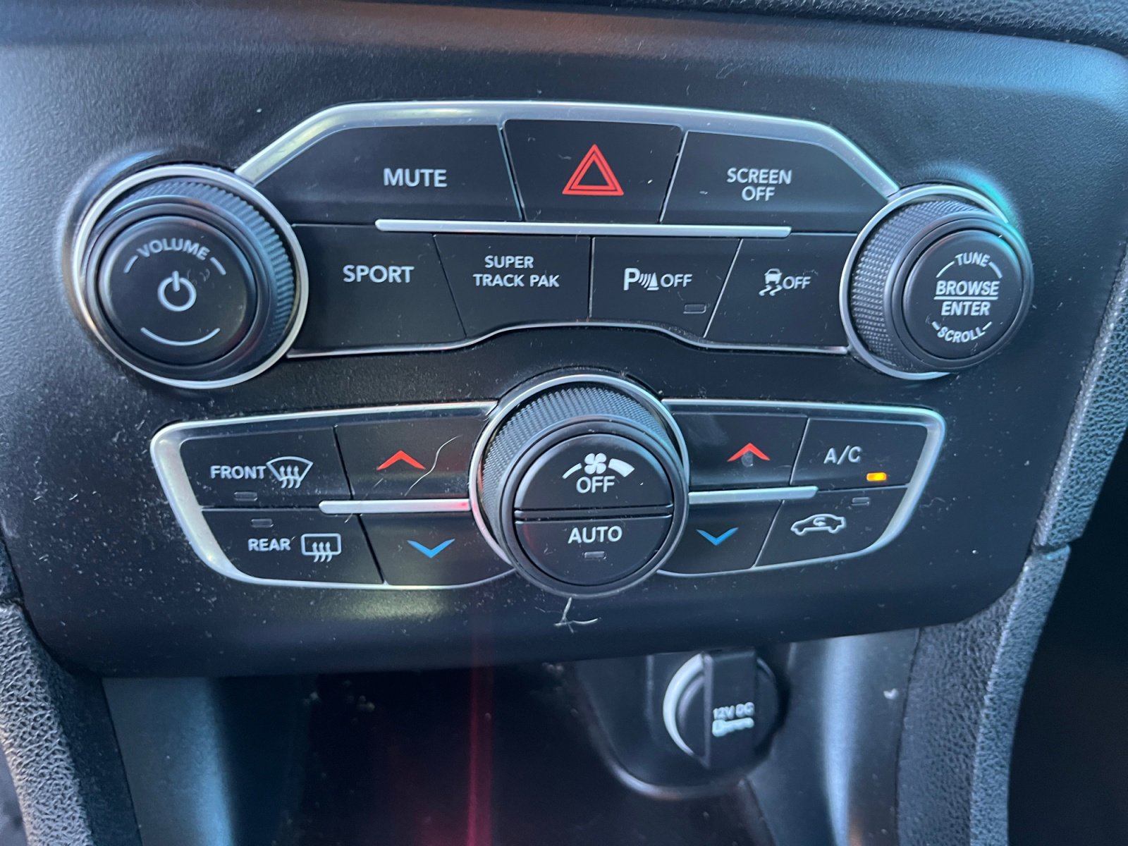 Certified 2023 Dodge Charger R/T image 30