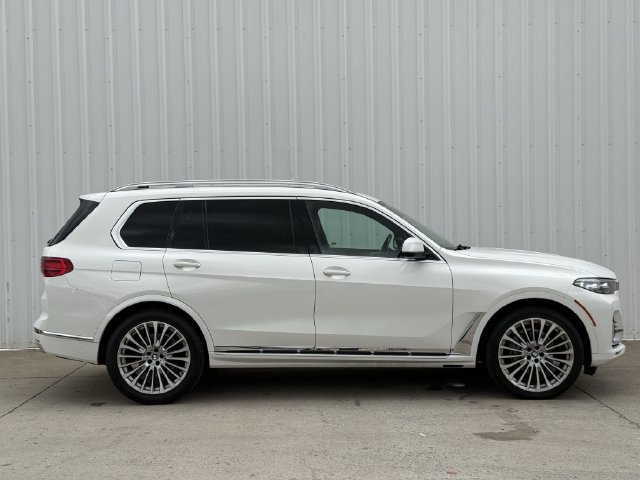 Used 2020 BMW X7 xDrive40i w/ Premium Package AWD/4WD image 3