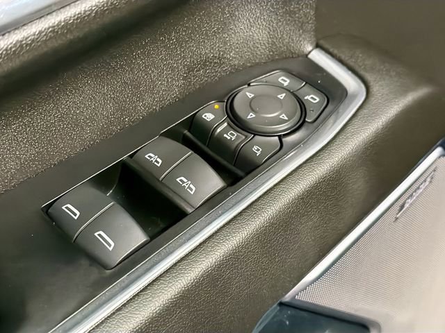 Used 2024 Chevrolet Silverado 3500 High Country w/ Technology Package AWD/4WD image 16