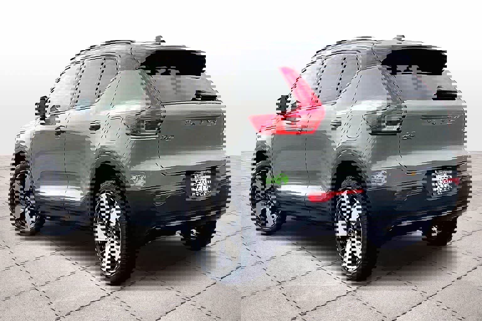 Used 2023 Volvo XC40 Recharge Ultimate image 15