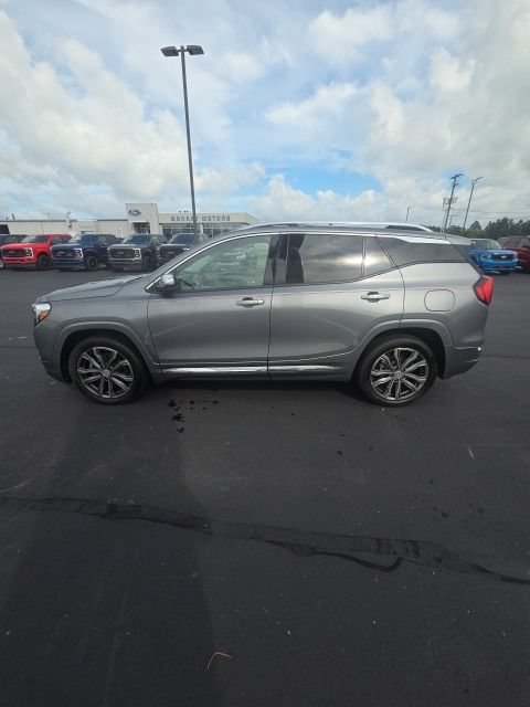 Used 2020 GMC Terrain Denali w/ LPO, Floor Liner Package AWD/4WD image 11