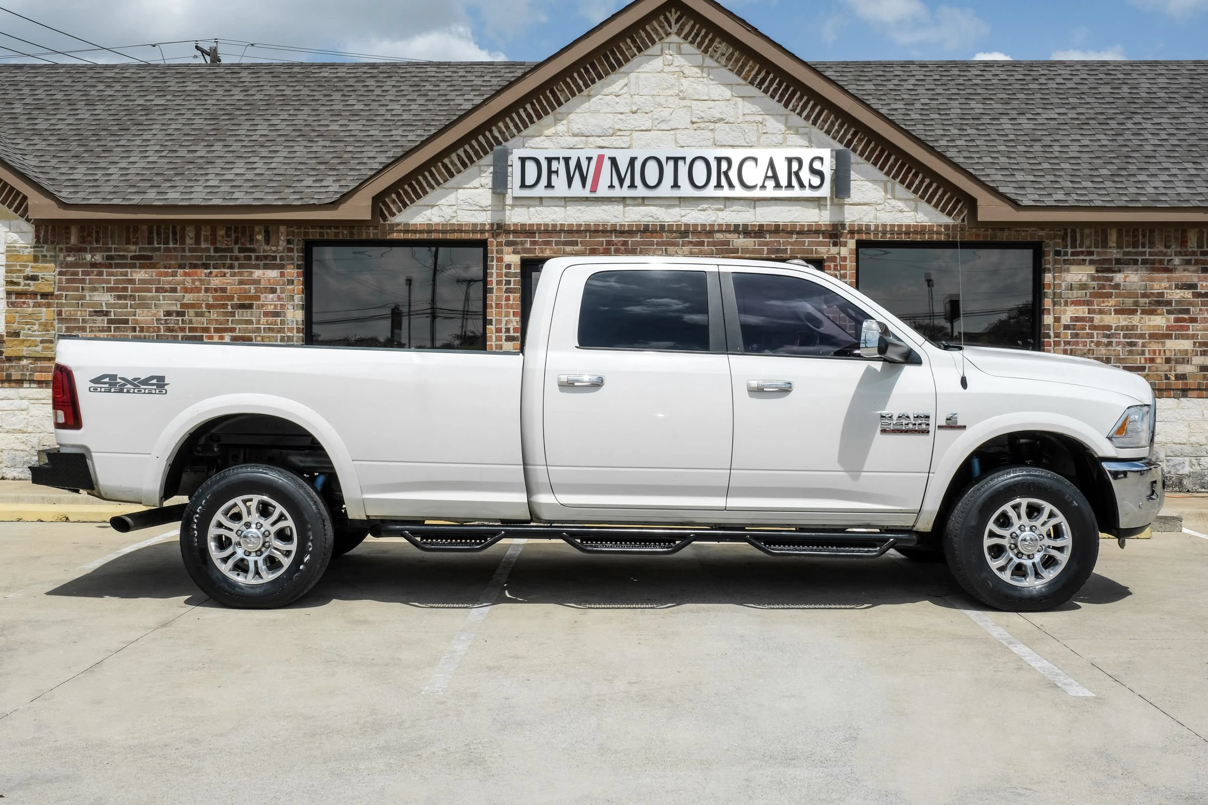 Used 2018 RAM 2500 Laramie AWD/4WD image 6