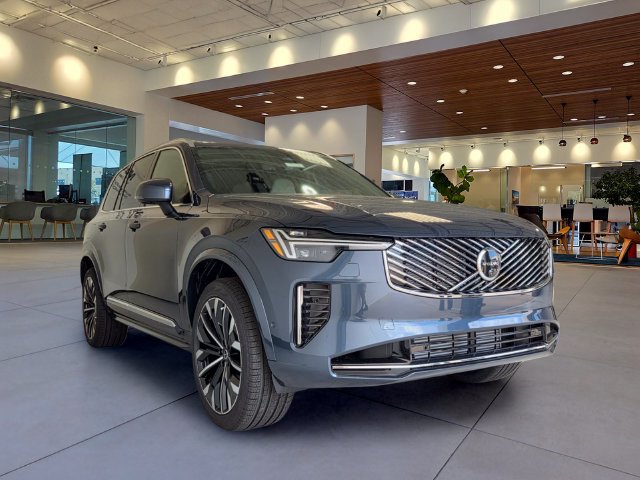 New 2026 Volvo XC90 T8 Plus w/ Protection Package Premier AWD/4WD image 6