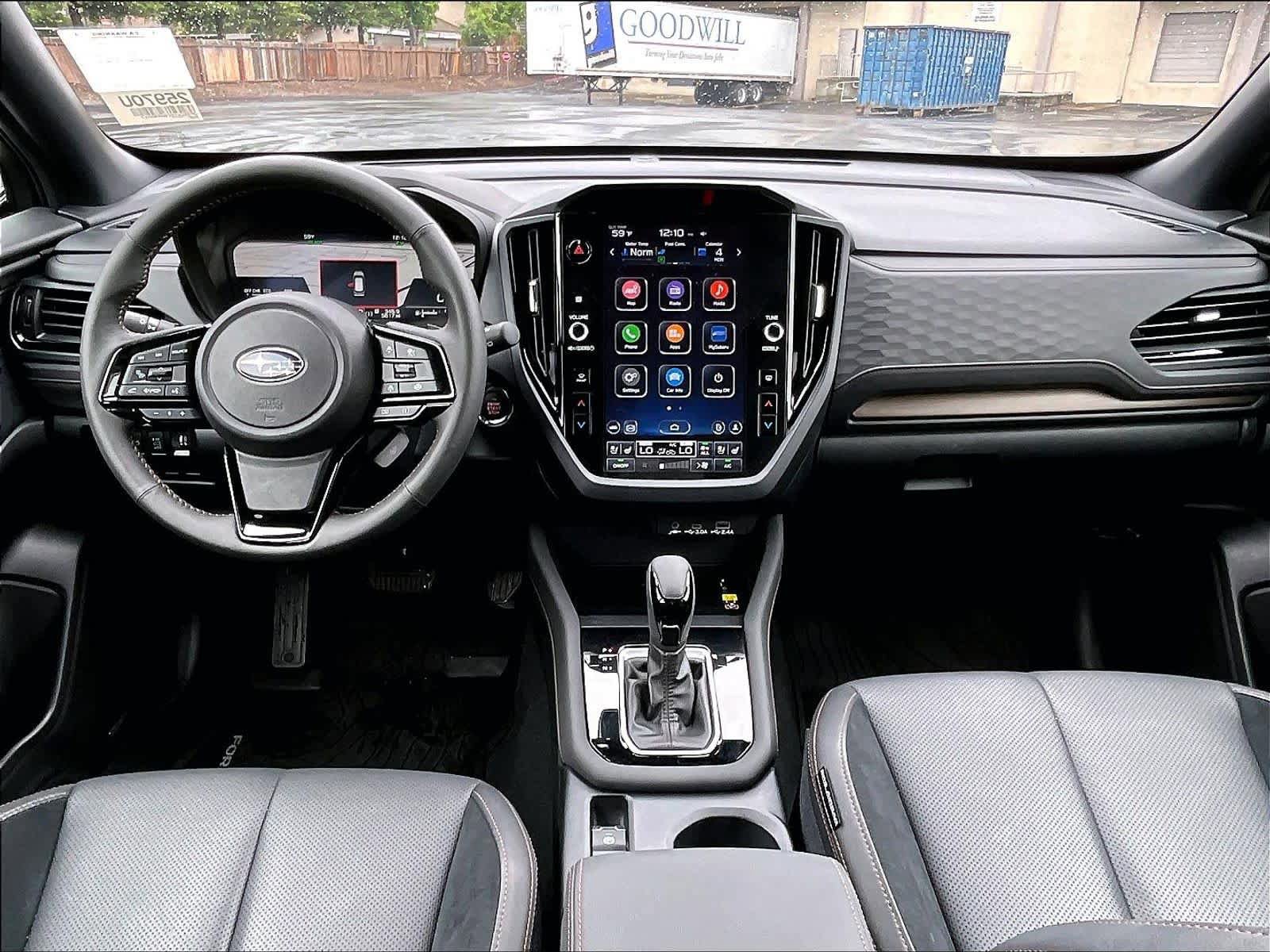 Used 2025 Subaru Forester Touring AWD/4WD image 18