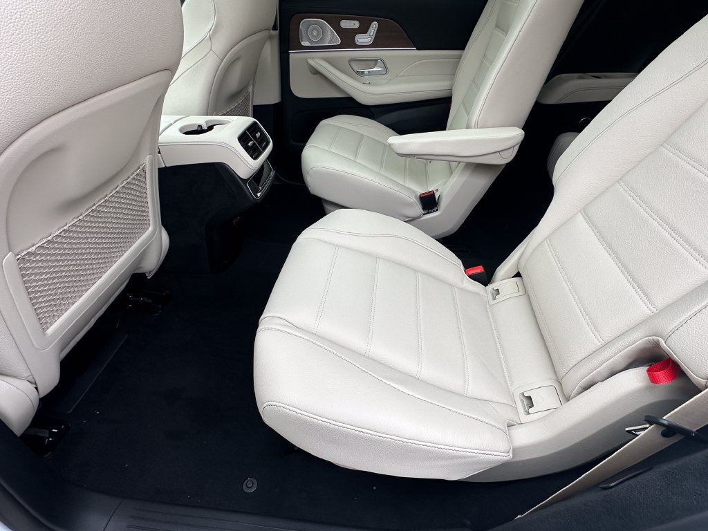New 2026 Mercedes-Benz GLS 450 4MATIC image 25