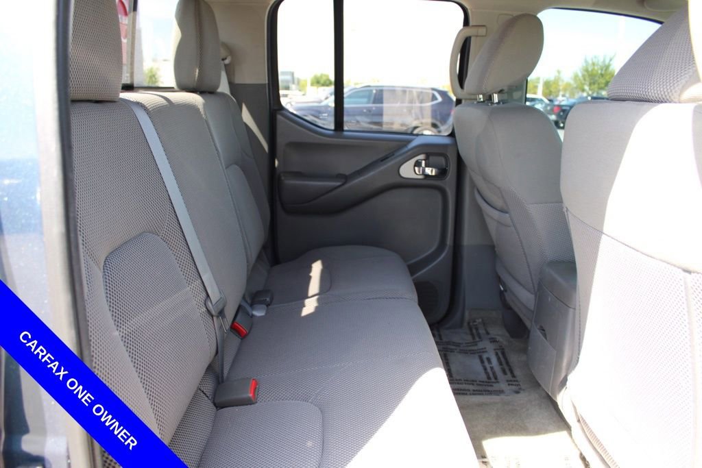 Used 2015 Nissan Frontier SV w/ SV Value Truck Package AWD/4WD image 22