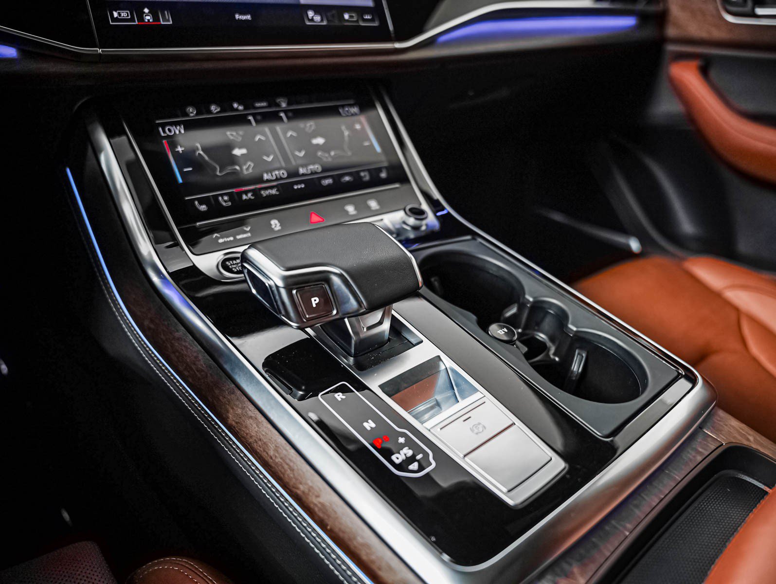 Certified 2025 Audi Q8 Prestige AWD/4WD image 15